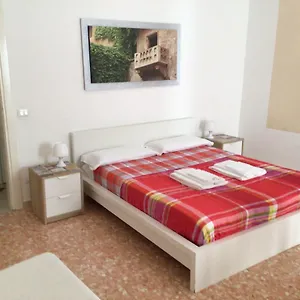 Appartamento A Due Passi Da Giulietta-casa Capuleti, Verona